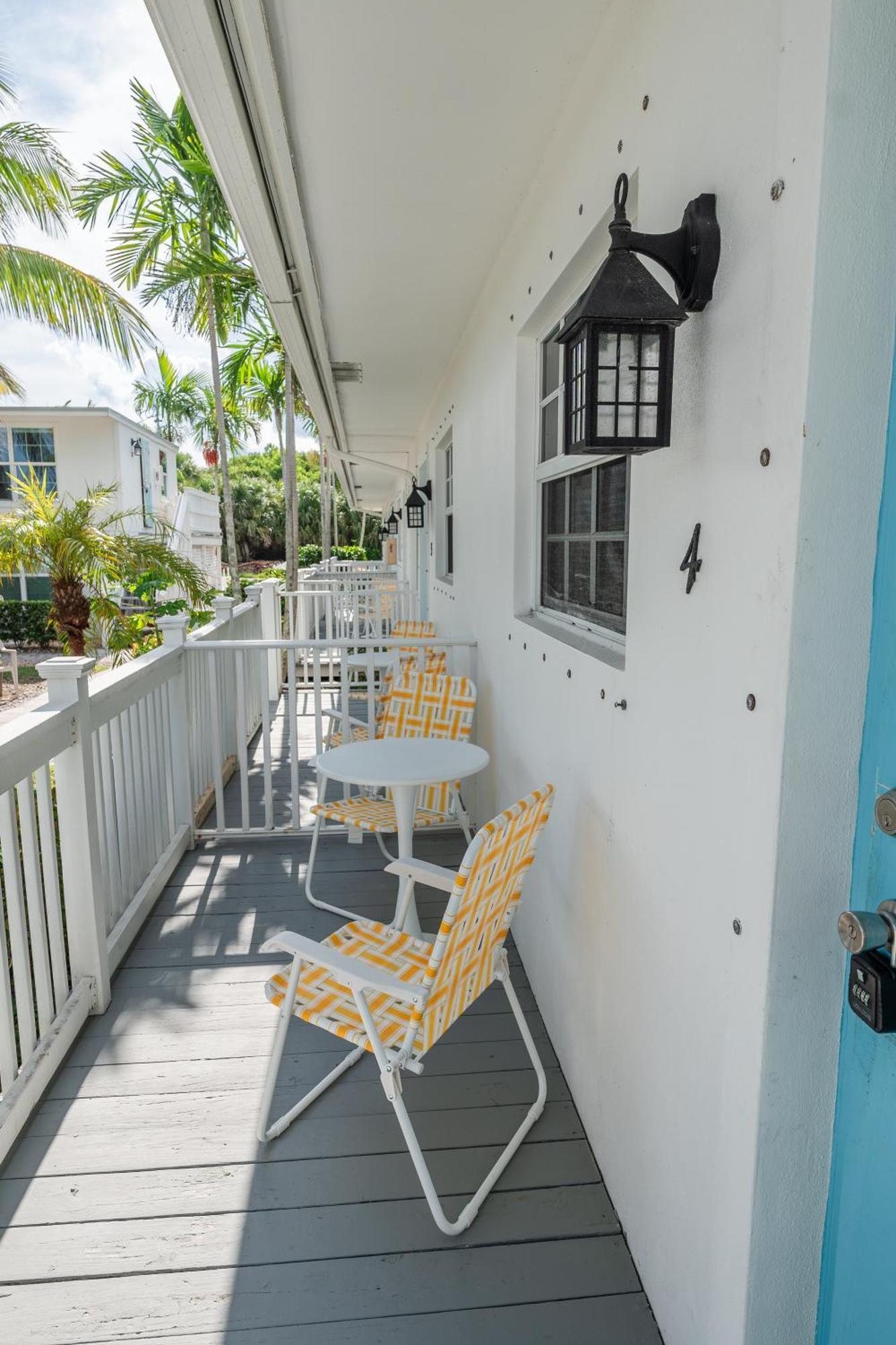 Seahorse Beach Bungalows Fort Pierce Exterior photo